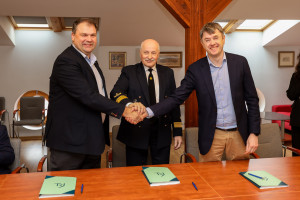 Pasirašytas trišalis susitarimas dėl jaunųjų jūrininkų kompetencijų ugdymo Klaipėdoje
