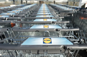 Aktualu pirkėjams: nuo šiandien keičiasi dalies „Lidl“ parduotuvių darbo laikas